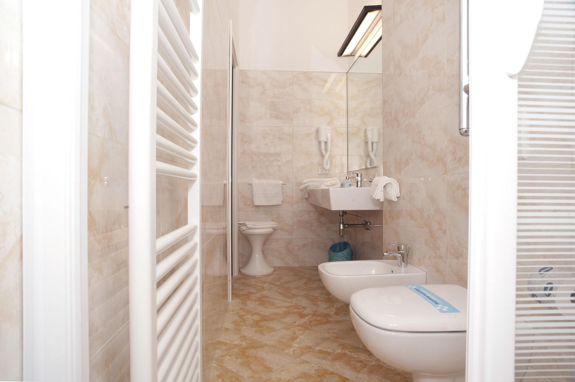 Hotel Milano Helvetia Riccione Buitenkant foto